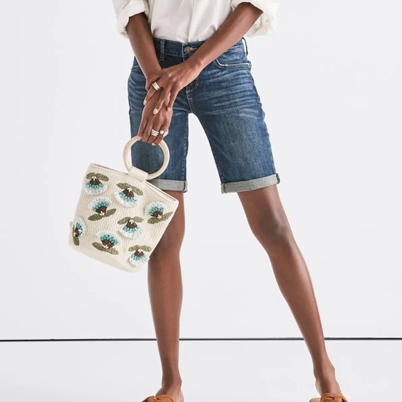 Lucky Brand Handbags - Lucky Brand Raffia Flower Crossbody Bag Natural Wood Handles Boho